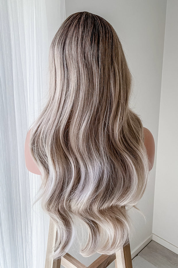 GRETA - BLONDE OMBRE FRINGE WIG